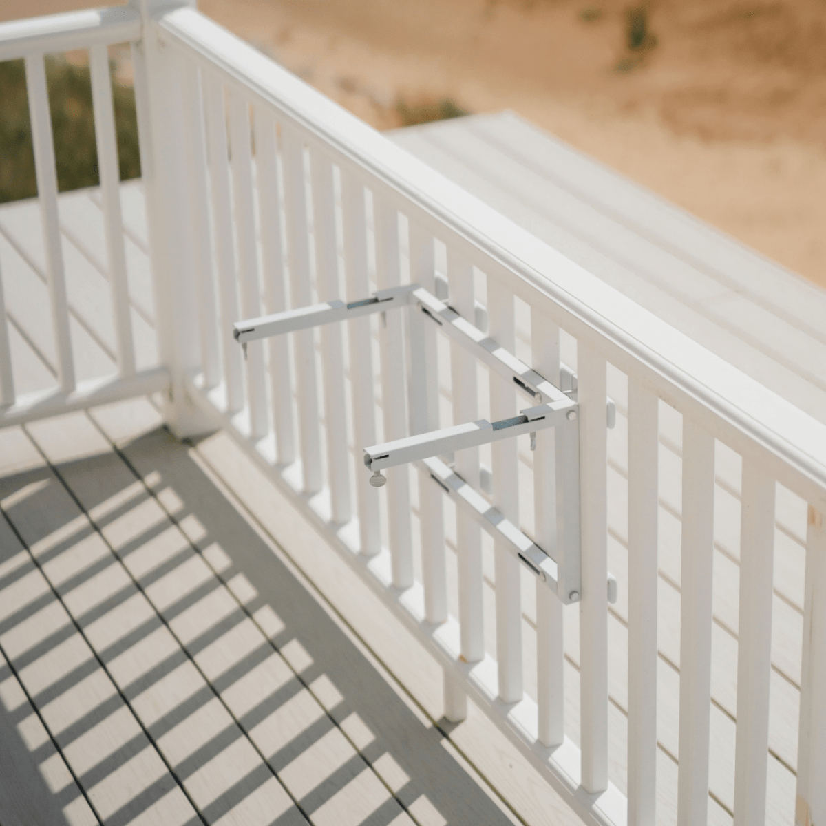 Railing Mounted Bar Table for Deck & Balcony Railings (Aluminum Black ...